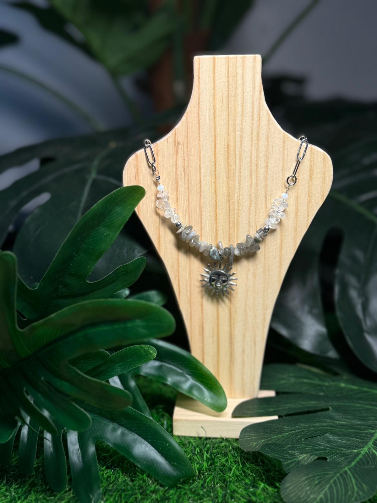 Collar Piedras y Cristal