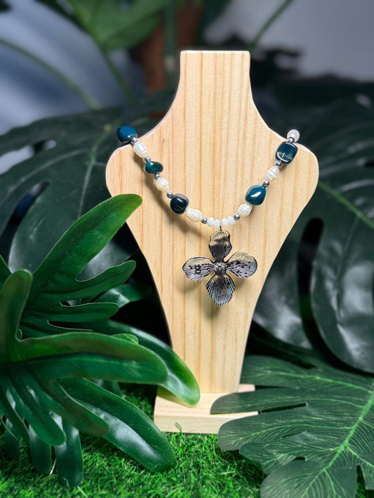 Collar Piedras y Cristal